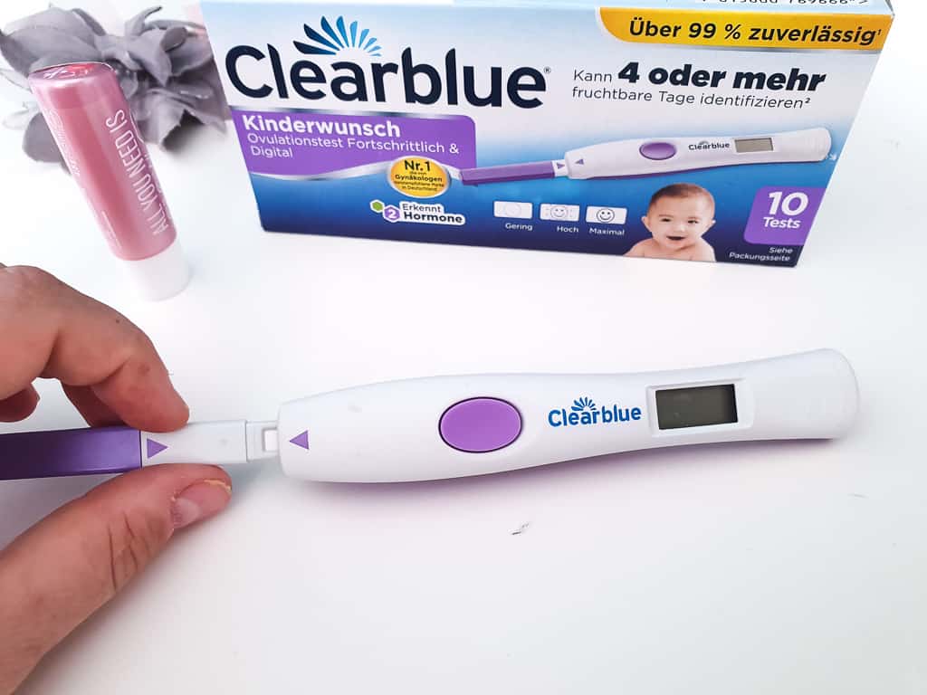 digitaler Clearblue Ovulationstest Kinderwunsch Schritt-für-Schritt Anleitung Durchführung